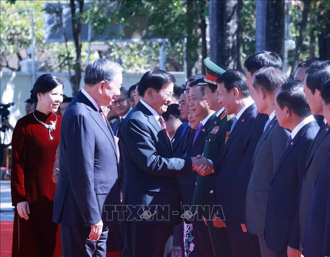 Lễ đón trọng thể Tổng Bí thư Tô Lâm và phu nhân tại thủ đô Viêng Chăn (Lào) - ảnh 3