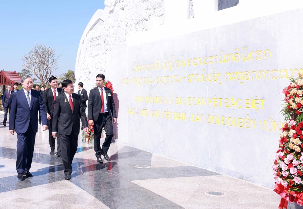 Tổng Bí thư Tô Lâm và phu nhân dự khánh thành Công viên Hữu nghị Lào - Việt Nam - ảnh 5