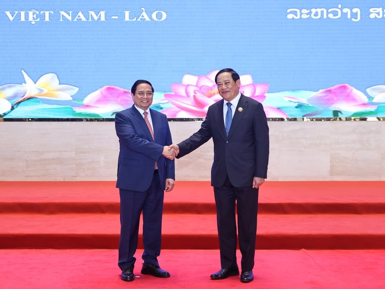 Thủ tướng Phạm Minh Chính và Thủ tướng Lào đồng chủ trì Kỳ họp 48 Ủy ban liên Chính phủ hợp tác Việt Nam - Lào - ảnh 1