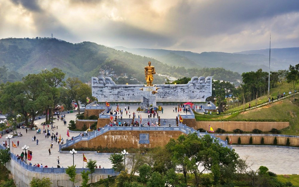 Bảo tồn yếu tố gốc, phát huy và khai thác hiệu quả Di tích quốc gia đặc biệt Đền Cửa Ông - ảnh 1