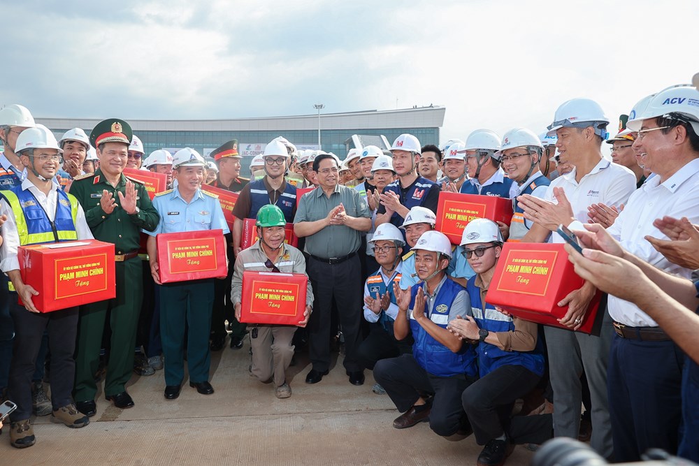 Lần thứ 9 Thủ tướng kiểm tra tiến độ thi công dự án sân bay Long Thành - ảnh 2