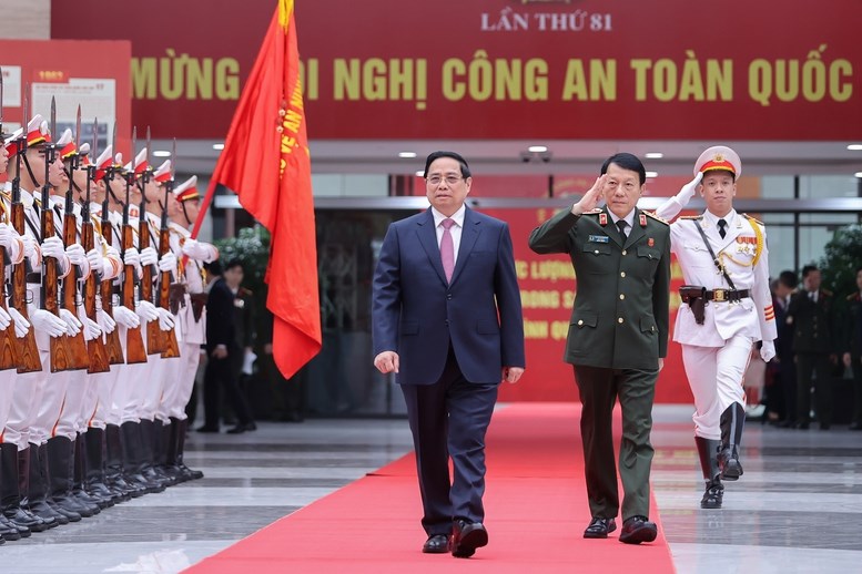 Thủ tướng: Xây dựng nếp sống văn hóa, văn minh, nhân văn trong công an nhân dân - ảnh 1