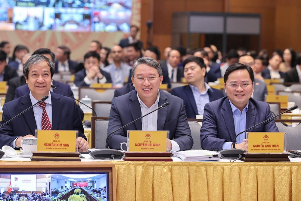 Bộ Công an đề xuất 5 đột phá chiến lược để gắn chặt chẽ với mục tiêu phát triển kinh tế số và xã hội số - ảnh 2