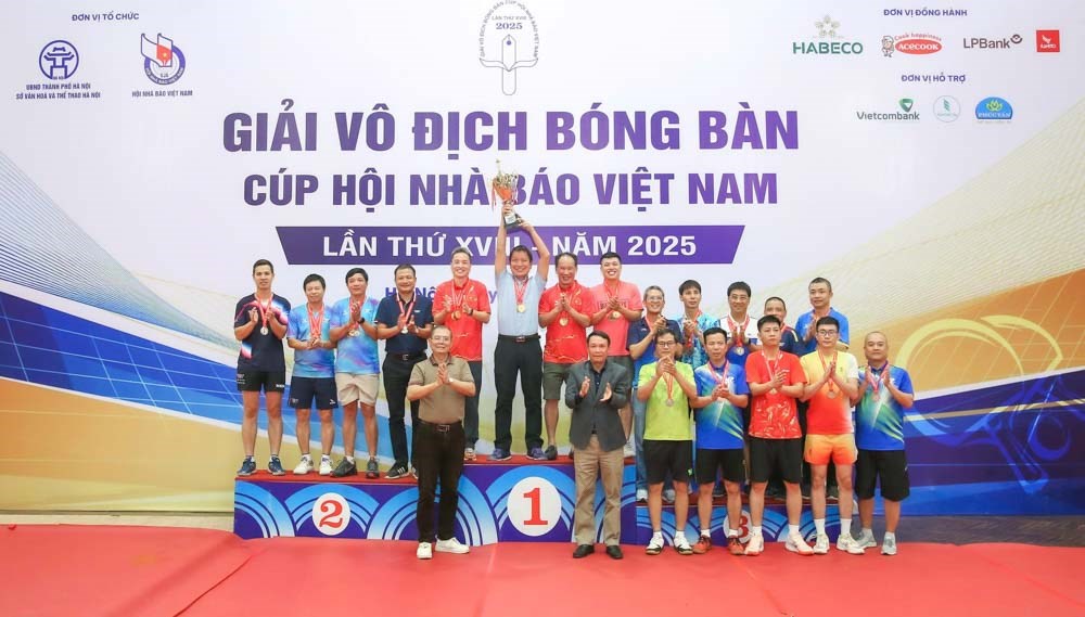 Bế mạc Giải Vô địch bóng bàn Cúp Hội Nhà báo Việt Nam lần thứ 18 - ảnh 2