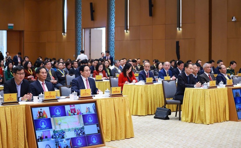 Thủ tướng: Không ngừng hoàn thiện thể chế, chính sách, pháp luật cho người Việt Nam ở nước ngoài  - ảnh 1