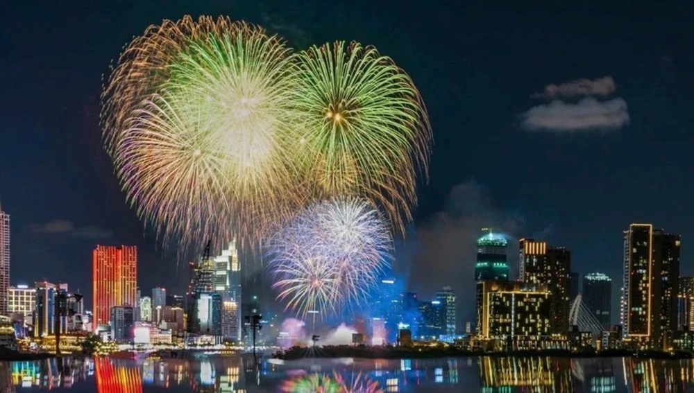 Chính phủ đồng ý phương án nghỉ Tết Dương lịch 2026 4 ngày - ảnh 1