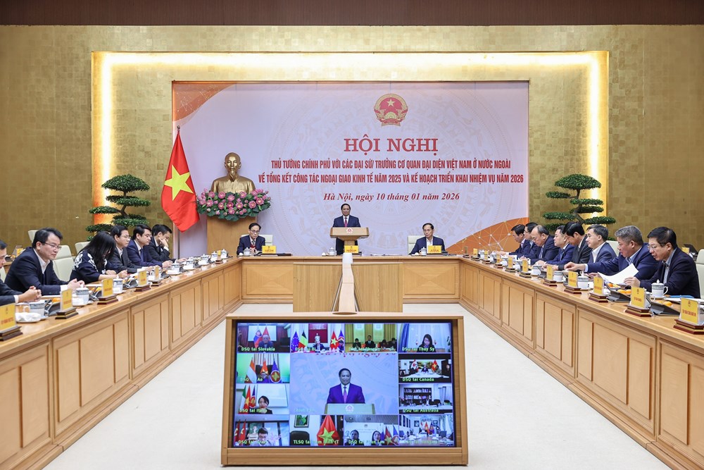 Thủ tướng: Ngoại giao kinh tế phải quyết liệt hỗ trợ doanh nghiệp, mở rộng hợp tác - ảnh 1