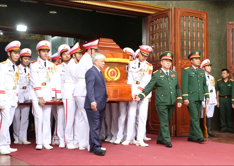 Lễ truy điệu Đại tướng, Anh hùng LLVT nhân dân Lê Văn Dũng - ảnh 4