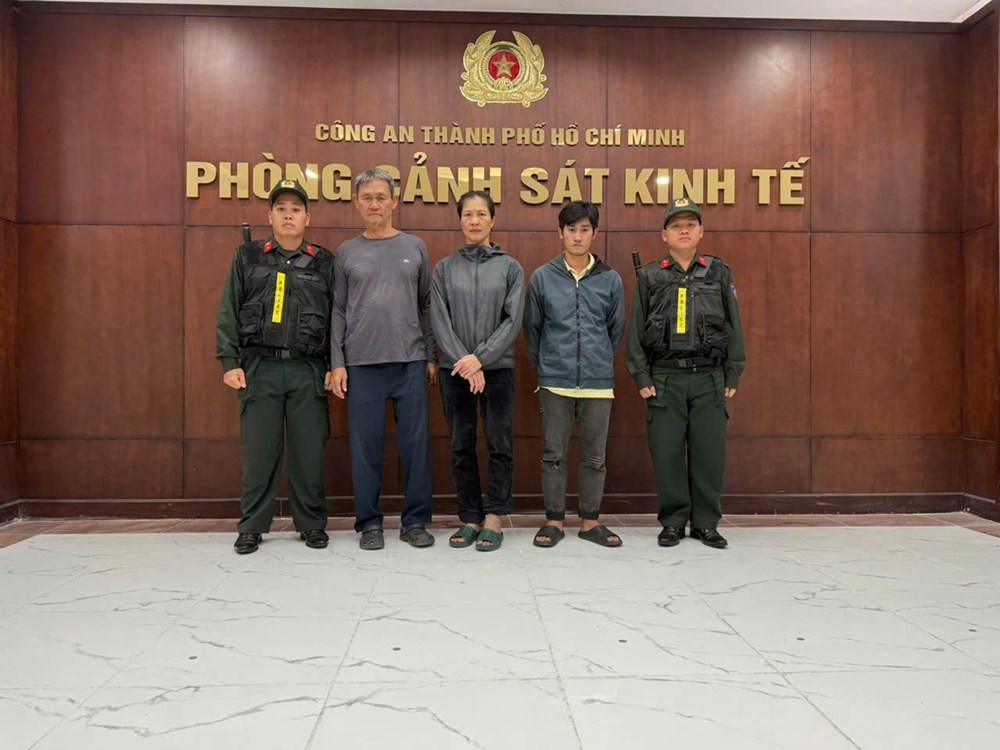 Khởi tố đường dây sản xuất thuốc giả, trộn hoạt chất tân dược vào “thuốc đông y” - ảnh 1