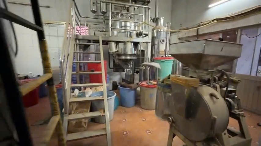 Khởi tố đường dây sản xuất thuốc giả, trộn hoạt chất tân dược vào “thuốc đông y” - ảnh 3