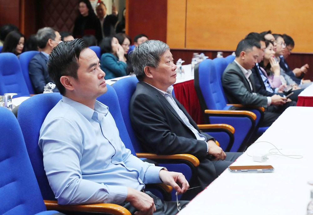 Thủ tướng: Tập trung phát triển nền văn hoá Việt Nam tiên tiến, đậm đà bản sắc dân tộc - ảnh 4