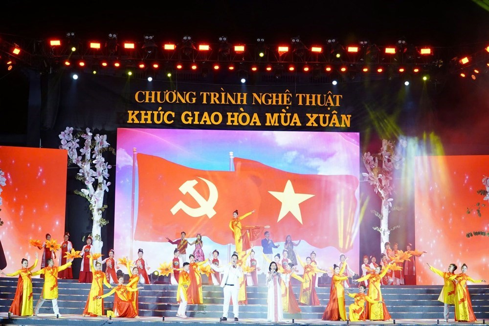 Ban Bí thư yêu cầu tăng cường tổ chức các hoạt động văn hóa, văn nghệ, thể thao; quản lý, tổ chức tốt lễ hội dịp Tết Bính Ngọ - ảnh 1