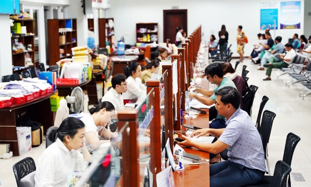 Bố trí viên chức vào vị trí việc làm và xếp lương tương ứng trước 1.7.2027 - ảnh 1