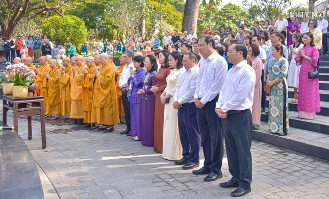 Lễ cầu nguyện quốc thái dân an và tưởng niệm nạn nhân đại dịch Covid-19 - ảnh 1