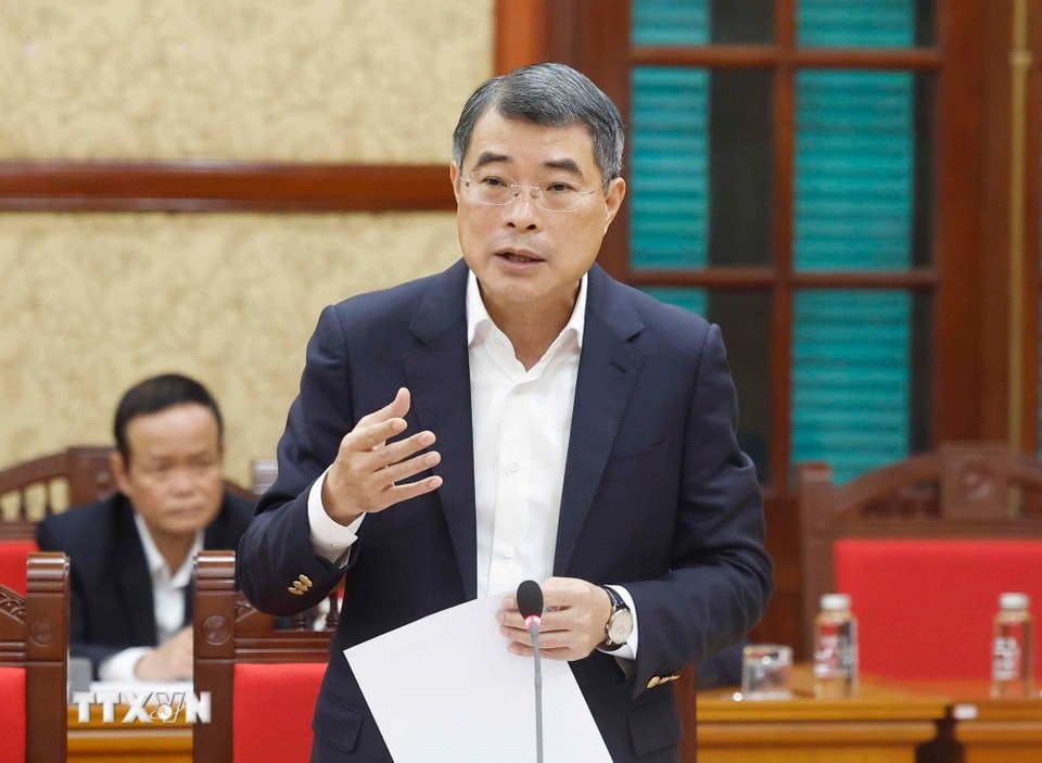 Tổng Bí thư Tô Lâm: Khắc phục tình trạng “thừa người quen việc cũ nhưng thiếu người làm việc mới” - ảnh 5