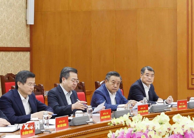 Tổng Bí thư Tô Lâm: Khắc phục tình trạng “thừa người quen việc cũ nhưng thiếu người làm việc mới” - ảnh 6