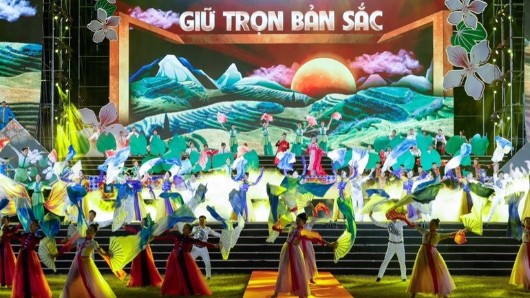 Thủ tướng Phạm Minh Chính dự lễ khai mạc Lễ hội Hoa Ban năm 2026 - ảnh 3