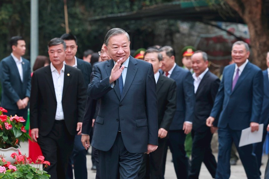 Tổng Bí thư Tô Lâm và các đồng chí lãnh đạo Đảng, Nhà nước thực hiện quyền cử tri - ảnh 1