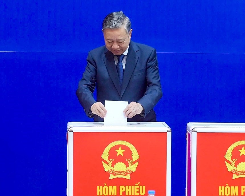 Tổng Bí thư Tô Lâm và các đồng chí lãnh đạo Đảng, Nhà nước thực hiện quyền cử tri - ảnh 3