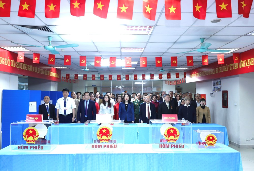 Tổng Bí thư Tô Lâm và các đồng chí lãnh đạo Đảng, Nhà nước thực hiện quyền cử tri - ảnh 15