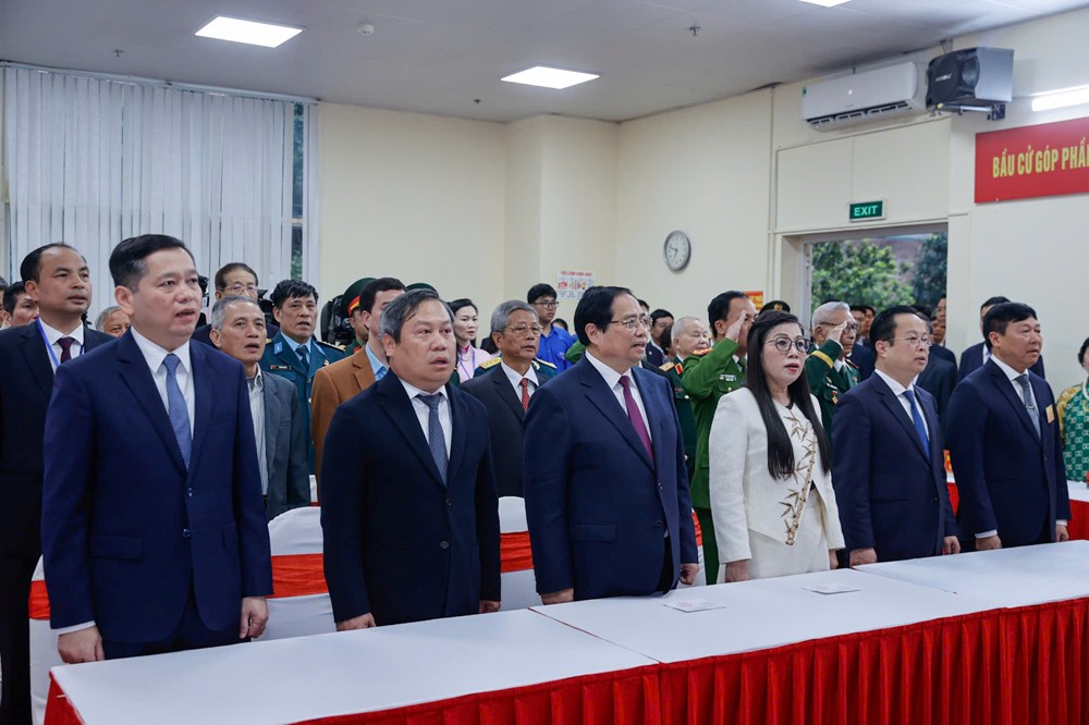 Tổng Bí thư Tô Lâm và các đồng chí lãnh đạo Đảng, Nhà nước thực hiện quyền cử tri - ảnh 7