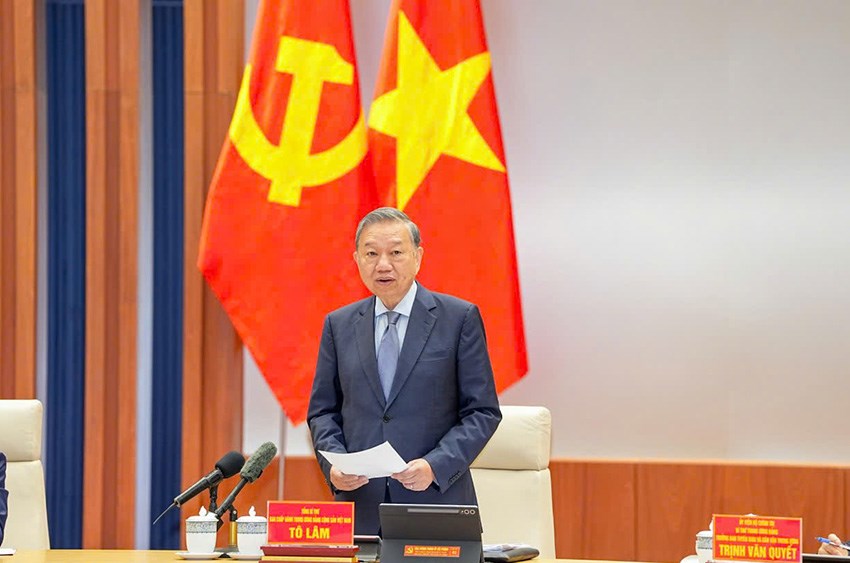 Tổng Bí thư: Hải Phòng cần kiên định quan điểm lấy con người làm trung tâm của phát triển - ảnh 1