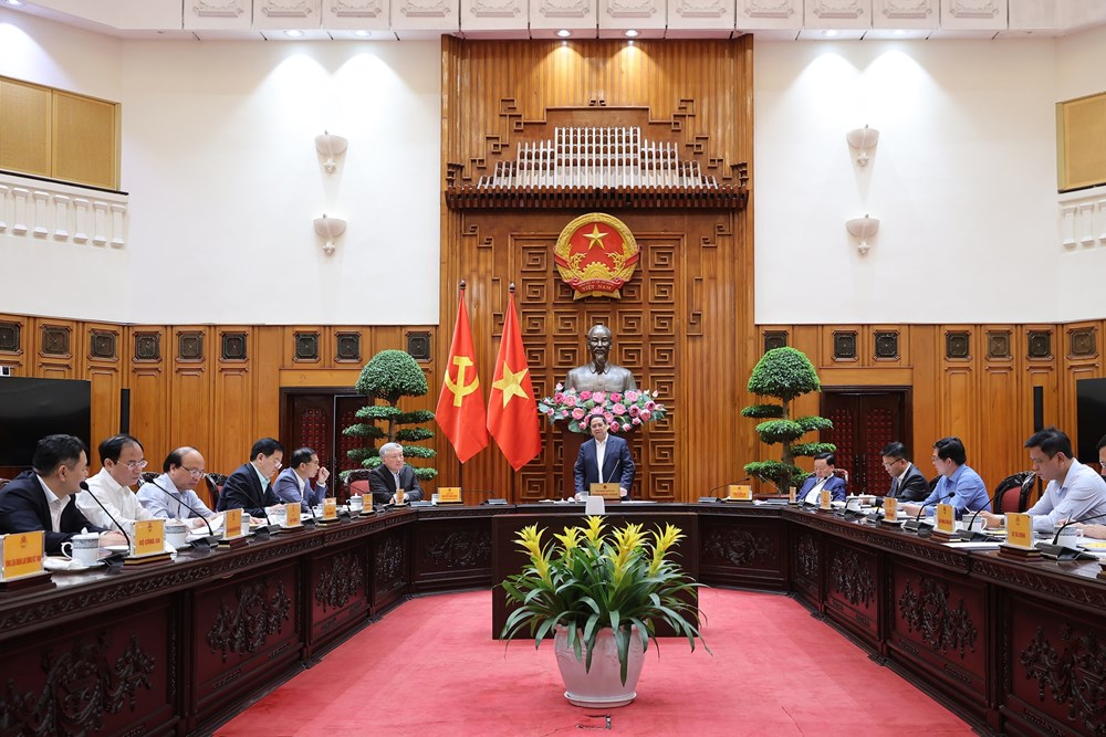 Thủ tướng đồng ý ứng ngân sách nhà nước hỗ trợ Quỹ bình ổn giá xăng dầu đến hết ngày 15.4 - ảnh 1