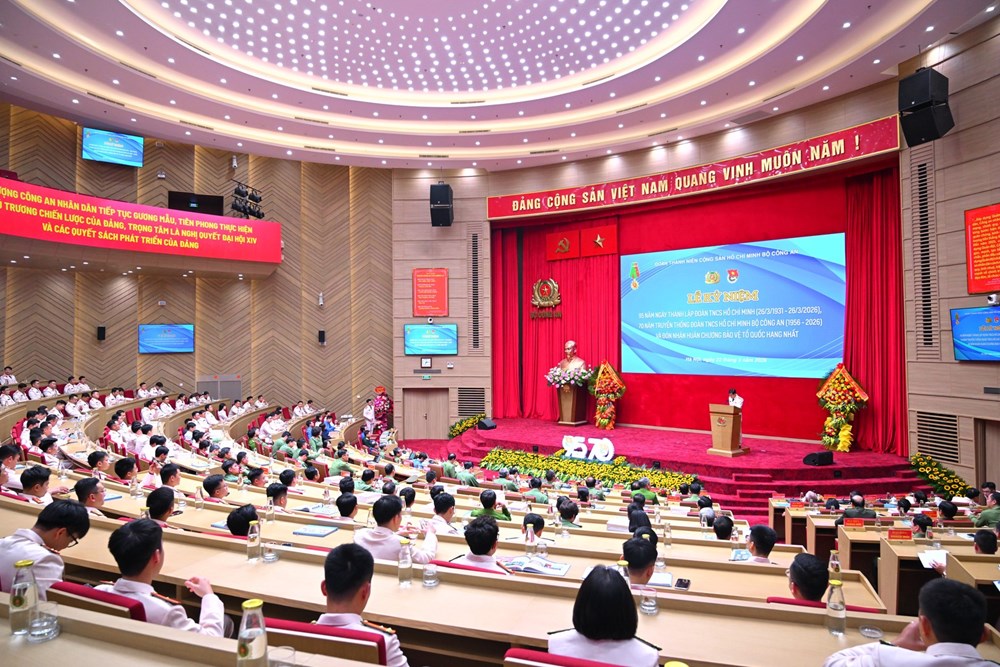 Đoàn Thanh niên Cộng sản Hồ Chí Minh Bộ Công an đón nhận Huân chương Bảo vệ Tổ quốc hạng Nhất - ảnh 4