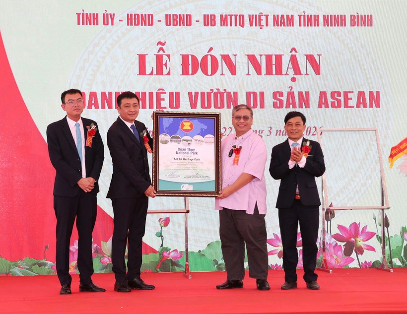 Vườn Quốc gia Xuân Thủy đón nhận danh hiệu Vườn di sản ASEAN - ảnh 1
