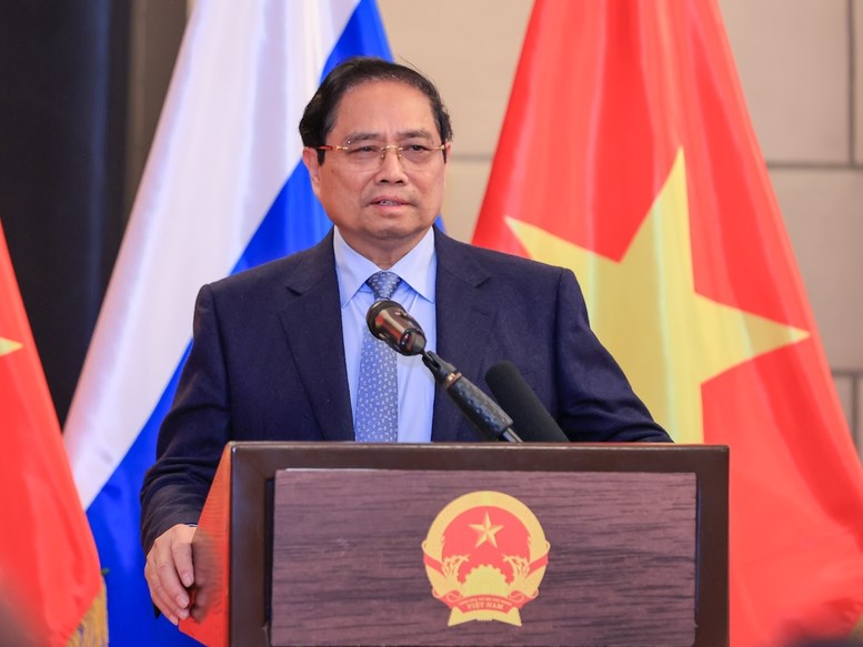 Thủ tướng mong cộng đồng người Việt Nam tại Nga tiếp tục gìn giữ, phát huy bản sắc văn hóa, ngôn ngữ tiếng Việt  - ảnh 1