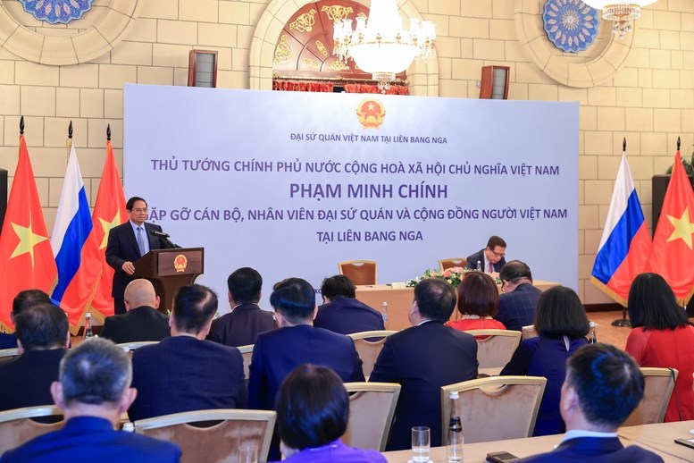 Thủ tướng mong cộng đồng người Việt Nam tại Nga tiếp tục gìn giữ, phát huy bản sắc văn hóa, ngôn ngữ tiếng Việt  - ảnh 2