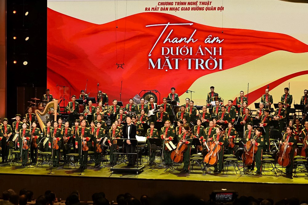 Tổng Bí thư và Chủ tịch Quốc hội dự Chương trình nghệ thuật “Thanh âm dưới ánh mặt trời“ - ảnh 4