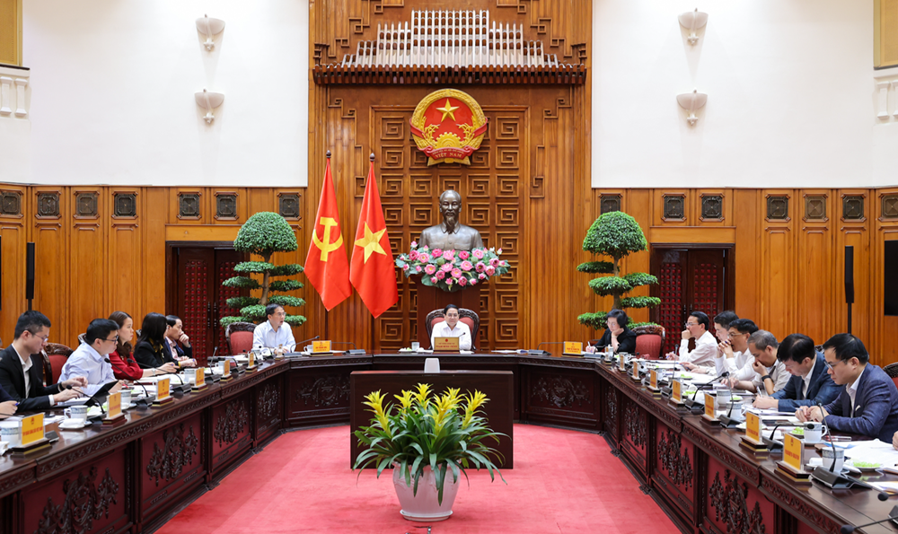 Thủ tướng: Triển khai ngay xây dựng kho dự trữ xăng dầu chiến lược tại Nghi Sơn - ảnh 1