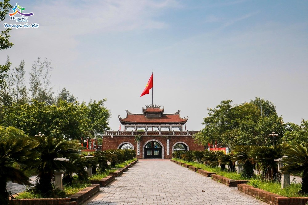 Tu bổ, phục hồi Khu lăng mộ và đền thờ các vị vua triều Trần trên vùng “đất tổ Long Hưng” - ảnh 1