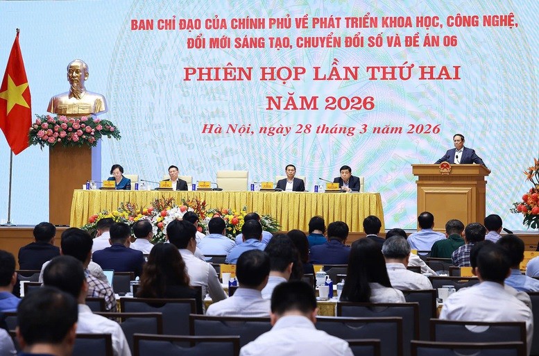 Thủ tướng chỉ rõ nhóm nhiệm vụ, giải pháp trọng tâm về phát triển KHCN, đổi mới sáng tạo, chuyển đổi số và Đề án 06 - ảnh 1