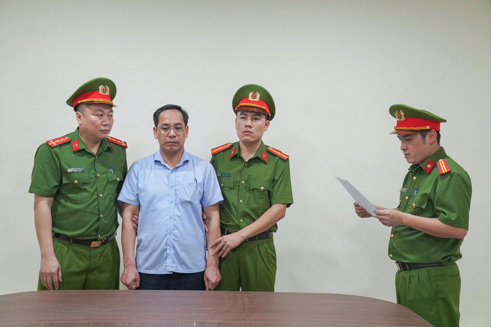 Khởi tố, bắt tạm giam giám đốc, hiệu trưởng, kế toán chiếm đoạt tiền trợ cấp dành cho người yếu thế - ảnh 3