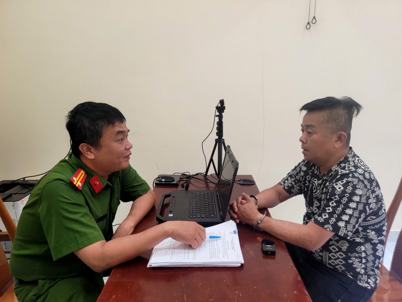 Khởi tố nhóm đối tượng núp bóng công ty mua bán nợ để cưỡng đoạt tài sản - ảnh 1