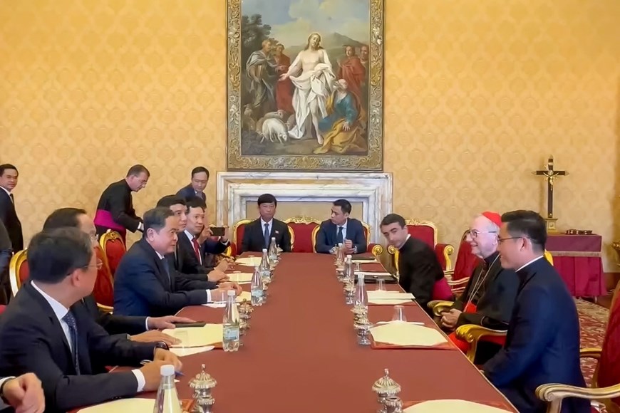 Chủ tịch Quốc hội Trần Thanh Mẫn hội kiến Thủ tướng Tòa thánh Vatican Pietro Parolin - ảnh 2