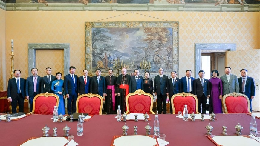 Chủ tịch Quốc hội Trần Thanh Mẫn hội kiến Thủ tướng Tòa thánh Vatican Pietro Parolin - ảnh 3