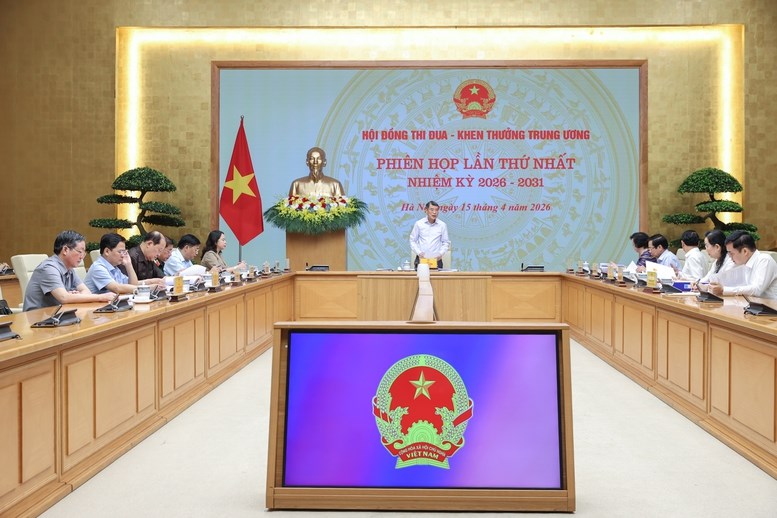 Thủ tướng: Khen thưởng phải đúng, trúng, kịp thời, không hình thức, góp phần tăng trưởng 2 con số - ảnh 1