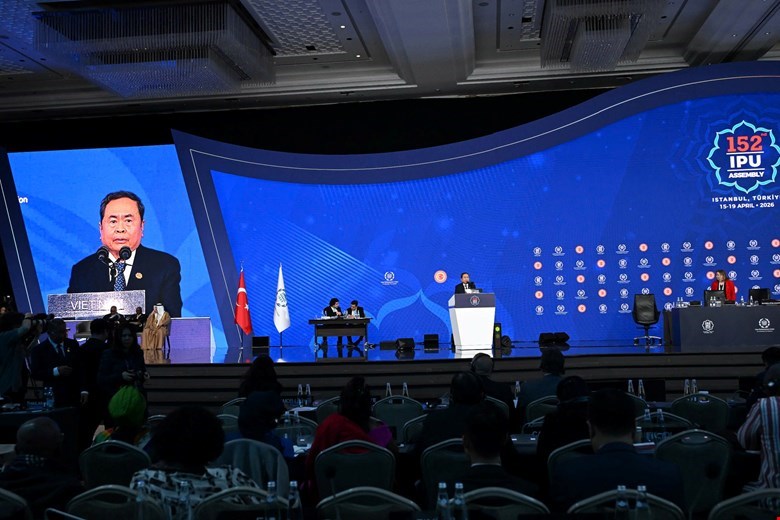 Chủ tịch Quốc hội Trần Thanh Mẫn phát biểu tại Phiên thảo luận chung Đại hội đồng IPU-152 - ảnh 2
