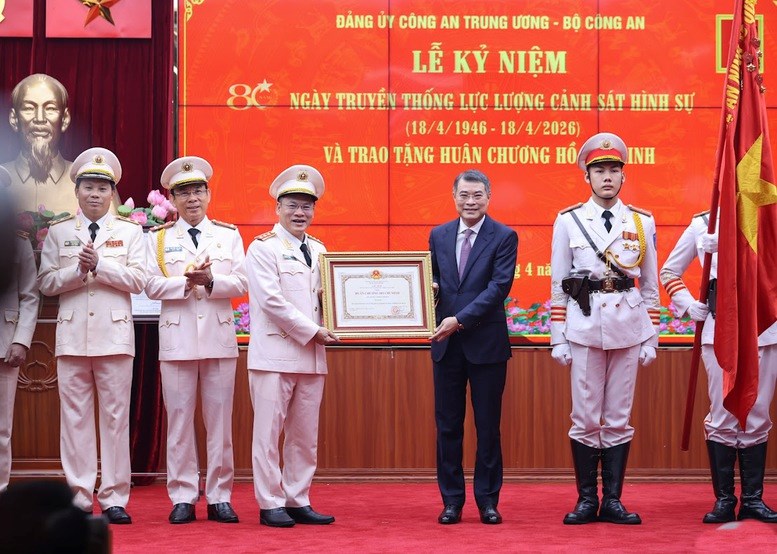 Chiến công của lực lượng Cảnh sát hình sự được ghi vào lòng dân bằng niềm tin, sự cảm phục và trân trọng - ảnh 2