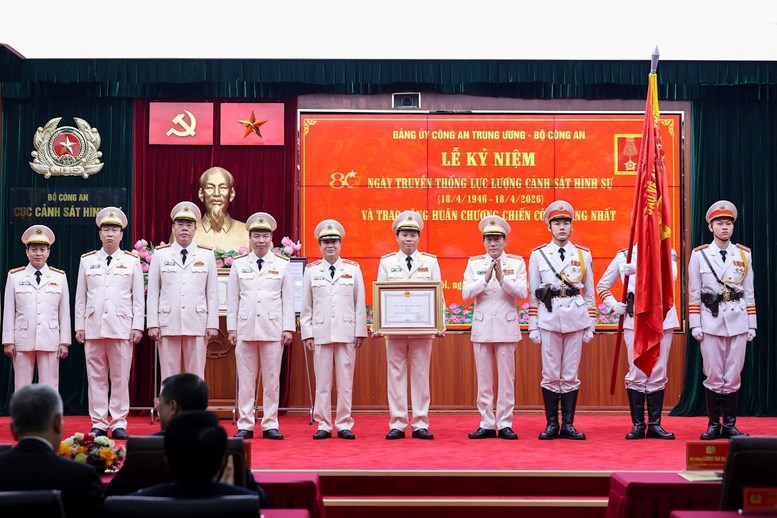 Chiến công của lực lượng Cảnh sát hình sự được ghi vào lòng dân bằng niềm tin, sự cảm phục và trân trọng - ảnh 4