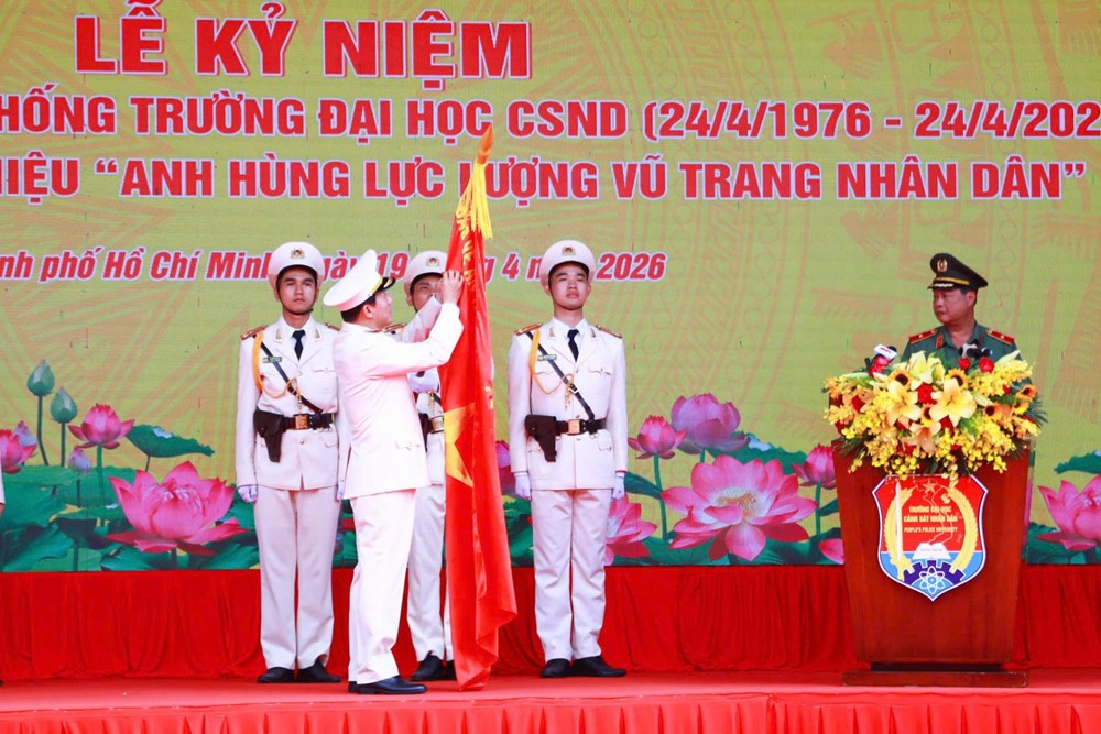 Trường Đại học Cảnh sát nhân dân đón nhận Danh hiệu Anh hùng lực lượng vũ trang nhân dân - ảnh 1