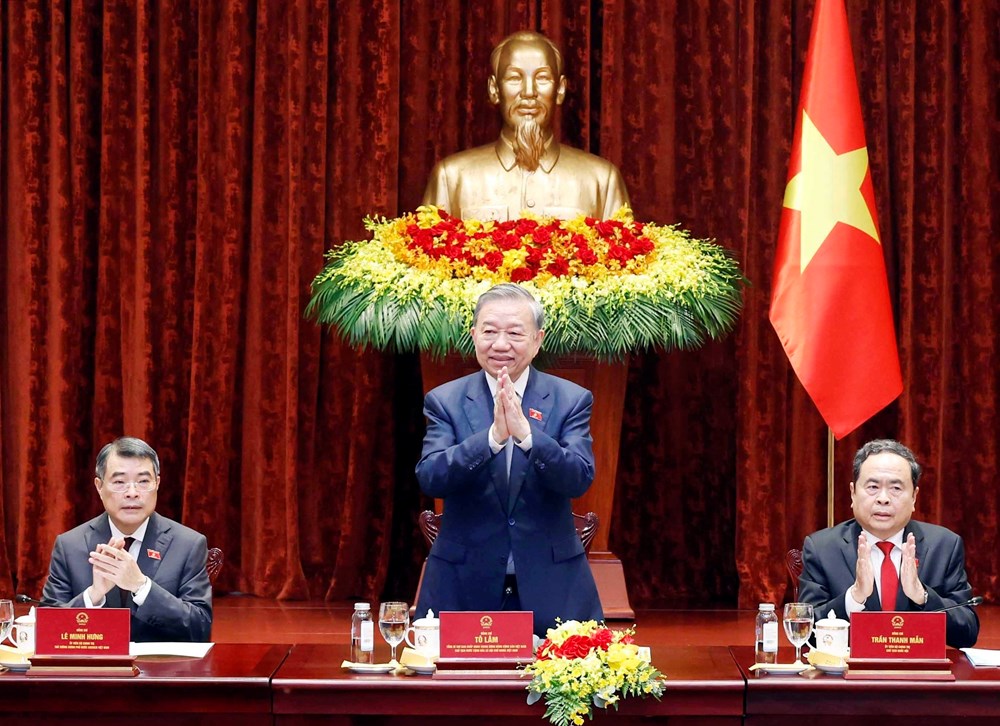 Tổng Bí thư, Chủ tịch nước Tô Lâm gặp mặt các đại biểu Quốc hội khóa XVI là người dân tộc thiểu số - ảnh 1