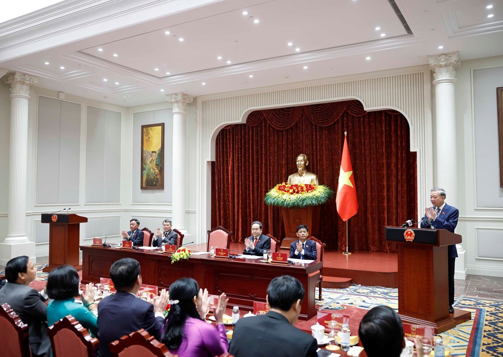 Tổng Bí thư, Chủ tịch nước Tô Lâm gặp mặt các đại biểu Quốc hội khóa XVI là người dân tộc thiểu số - ảnh 3