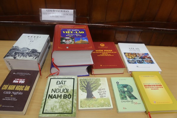 Sửa đổi 20 thủ tục hành chính lĩnh vực xuất bản, bãi bỏ 5 thủ tục - ảnh 1