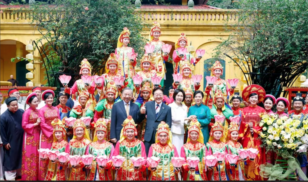 Chào mừng chuyến thăm Tổng thống Hàn Quốc và phu nhân bằng chương trình văn hoá, nghệ thuật truyền thống đặc sắc - ảnh 4