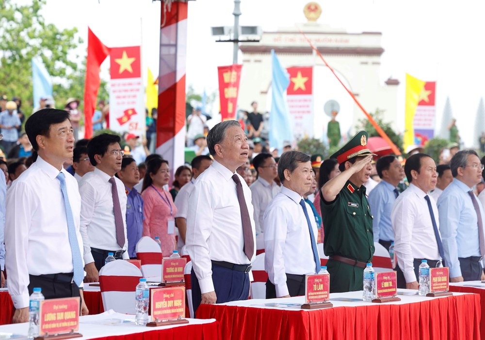 Tổng Bí thư, Chủ tịch nước Tô Lâm dự Lễ Thượng cờ “Thống nhất non sông” - ảnh 1