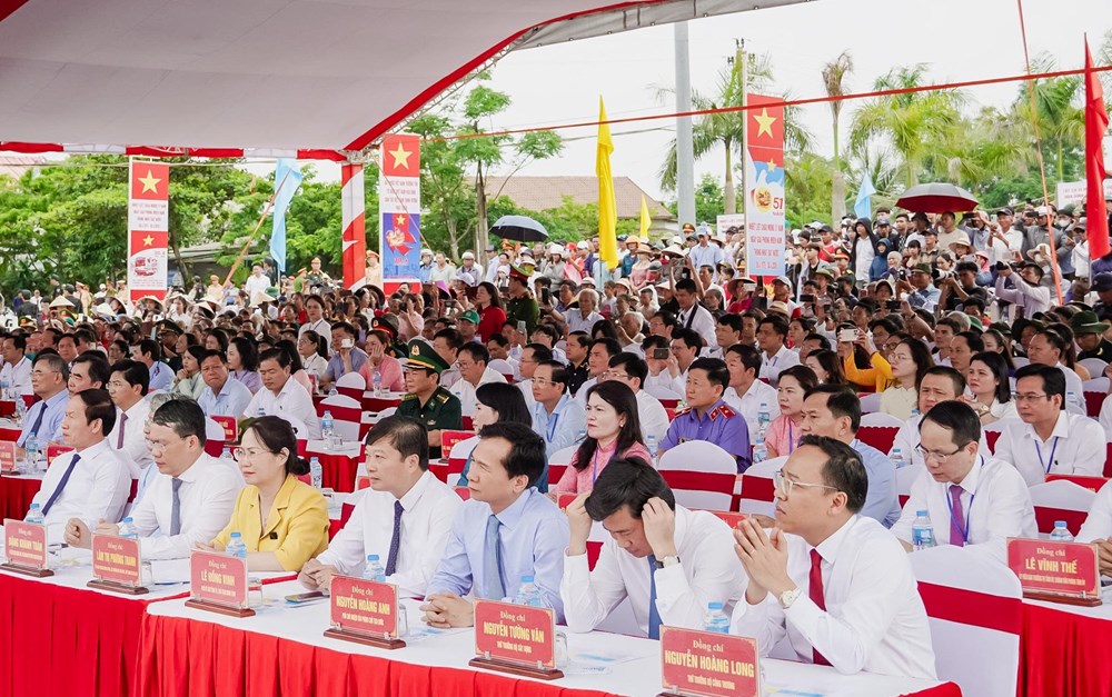 Tổng Bí thư, Chủ tịch nước Tô Lâm dự Lễ Thượng cờ “Thống nhất non sông” - ảnh 2